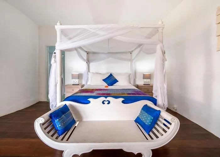Nirvana Biru Bingin Villa *