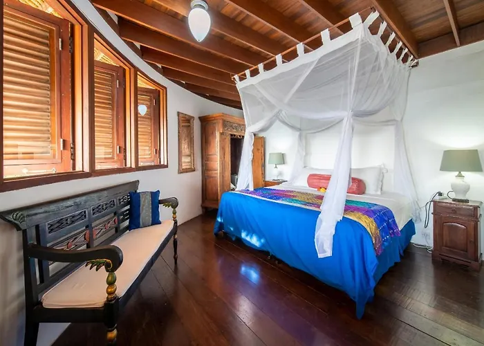 Villa Nirvana Biru Bingin *